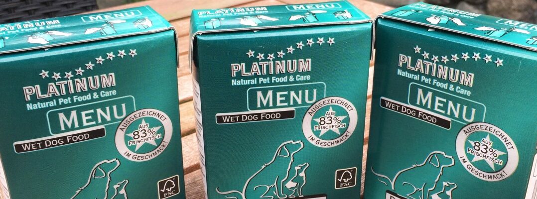 PLATINUM Pure Fish: die Alternative für Hunde mit Futtermittelunverträglichkeit im Test